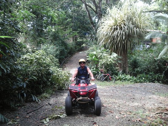 costa_rica_info_center